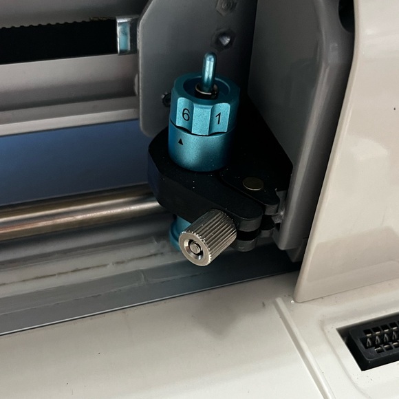 Originals Cricut Expressions and Activity Cartridges with keypads and books - Picture 7 of 16